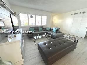 SHERIDAN LAKES CONDO HOUS - Residential