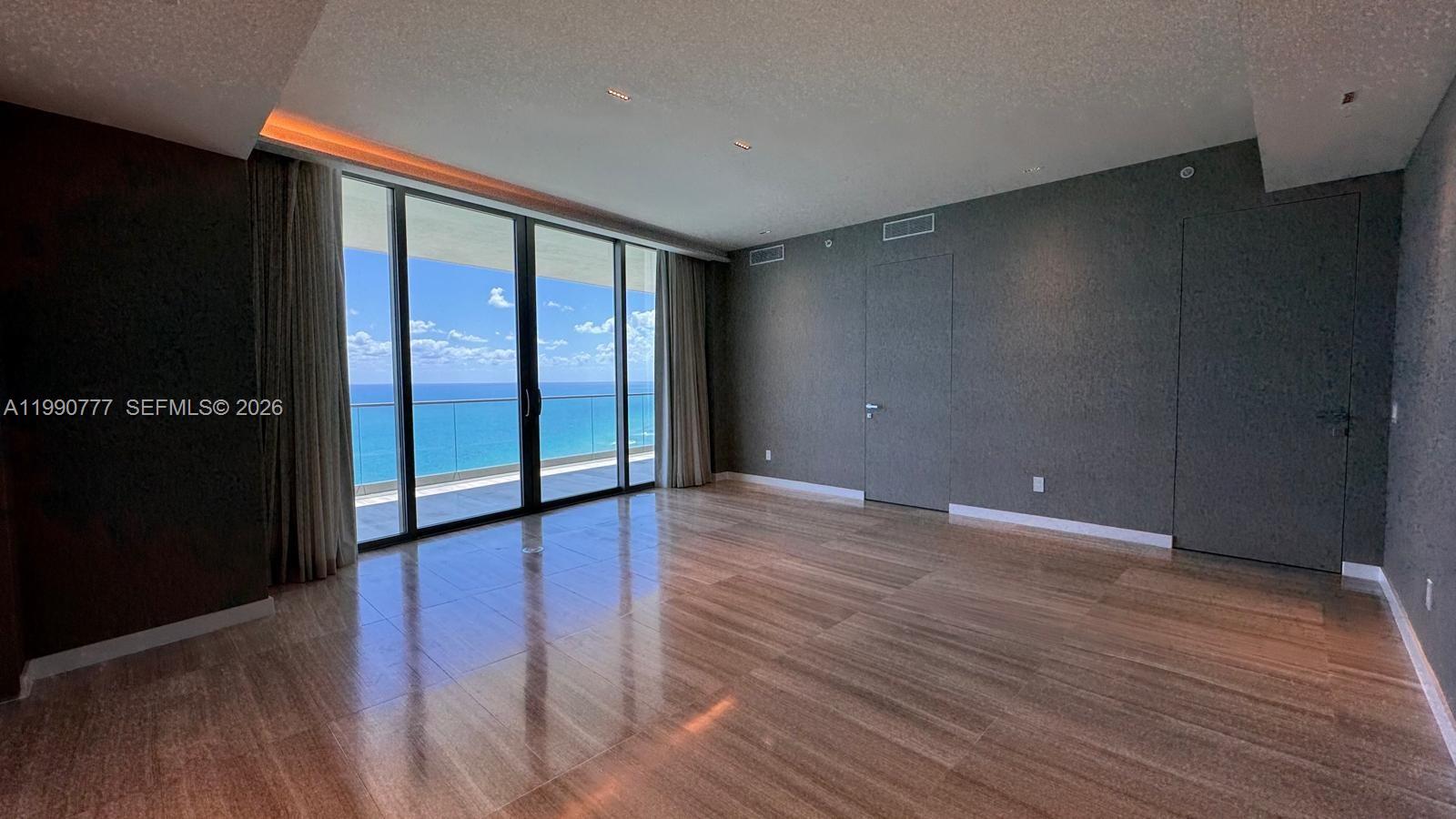 18975 COLLINS CONDO - Residential