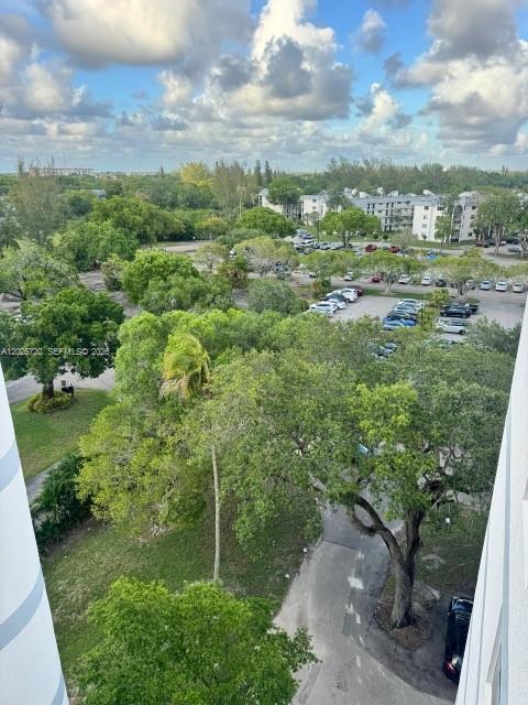 LAKES OF INVERRARY CONDO - Residential Lease