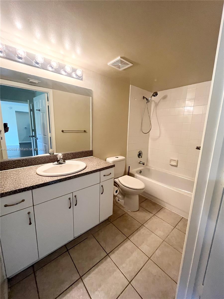 EVERGREEN LAKES CONDO - Residential Lease