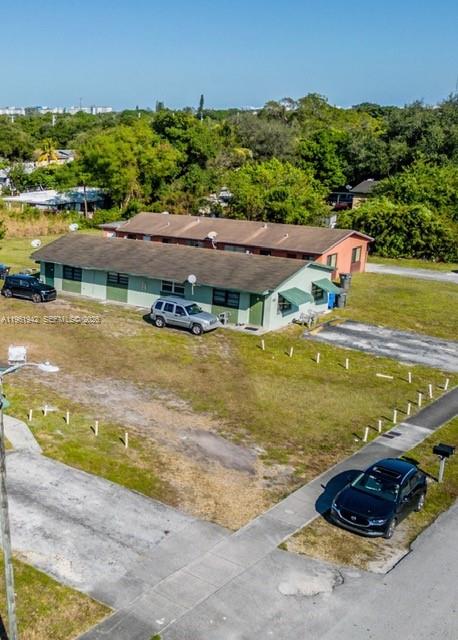 MIAMI GARDENS ESTATES - Residential Income
