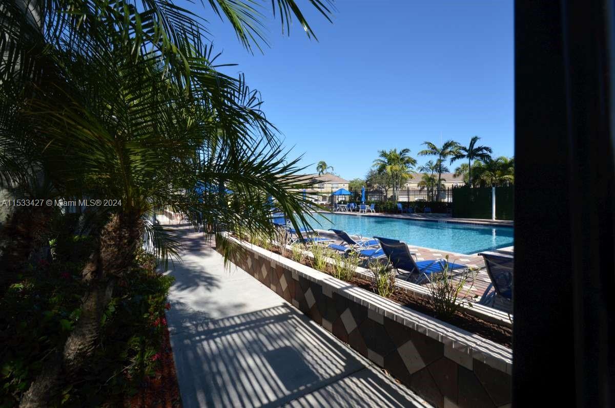 PELICAN POINTE - Residential Lease