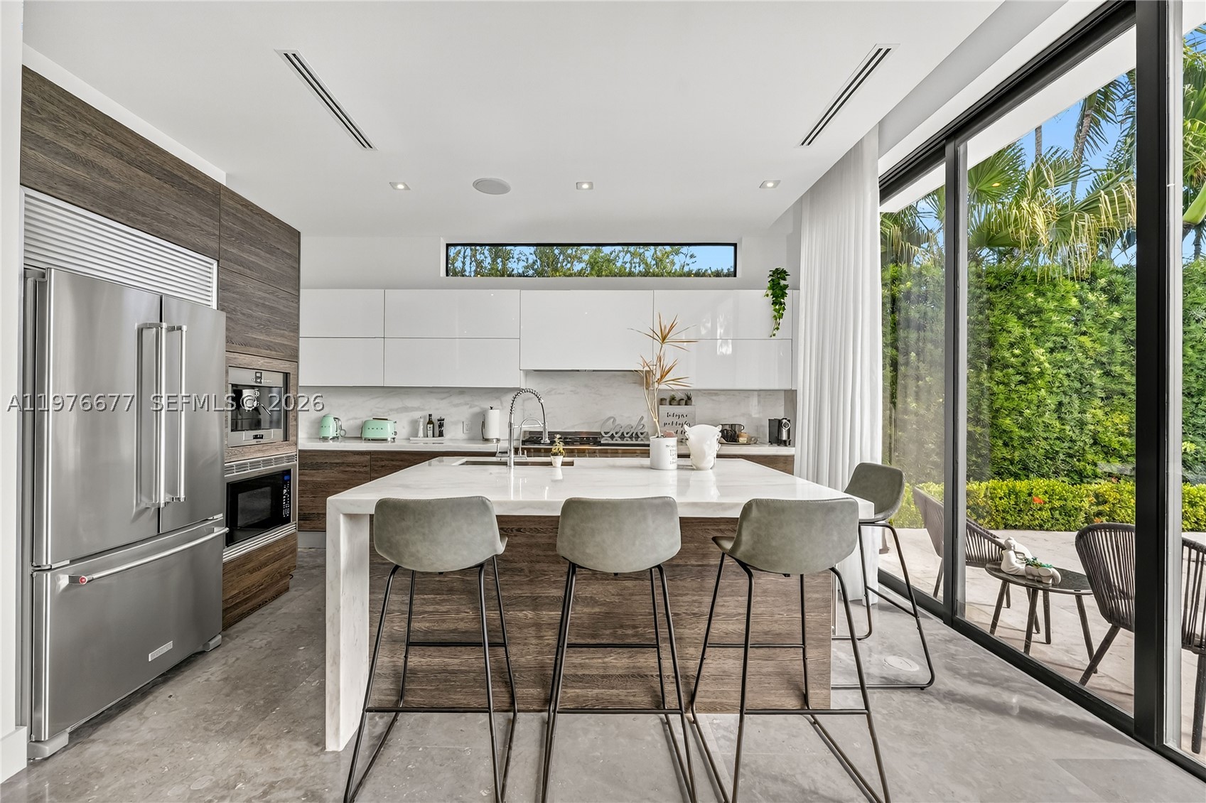 BISCAYNE POINT - Residential