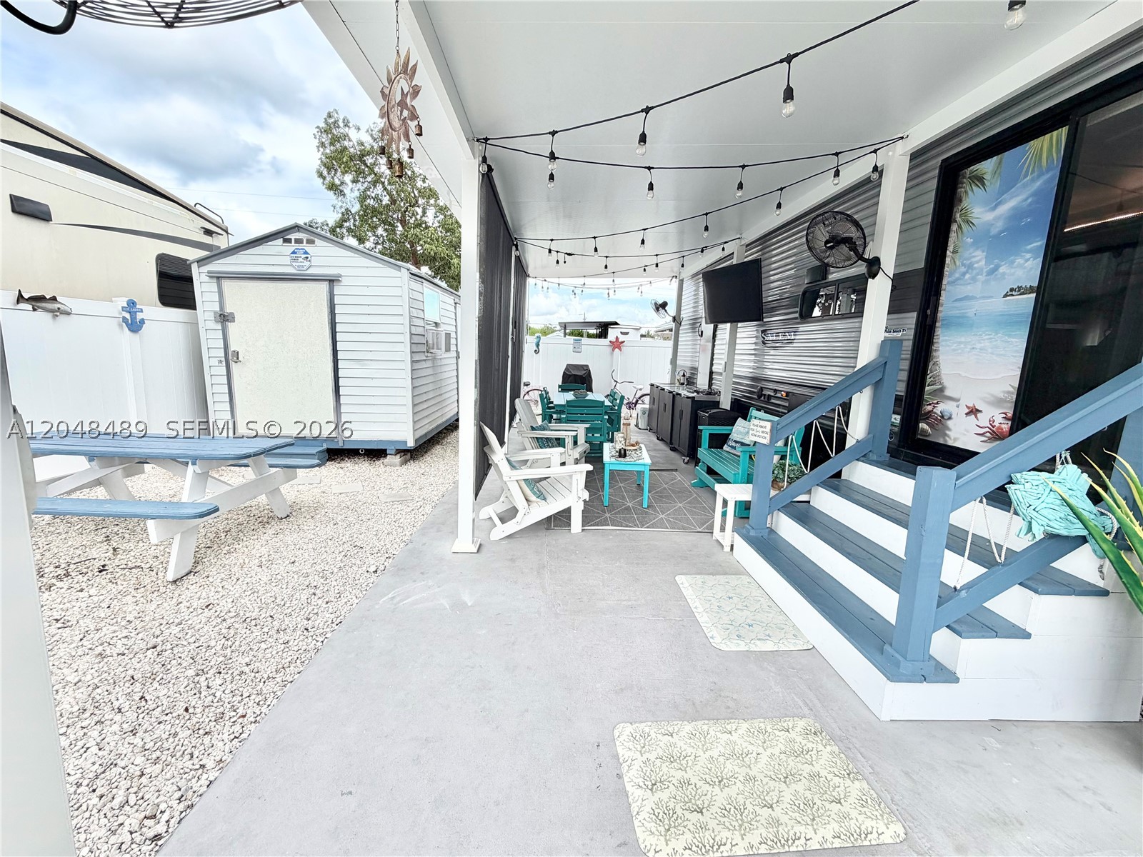 CALUSA CAMPGROUND - Land
