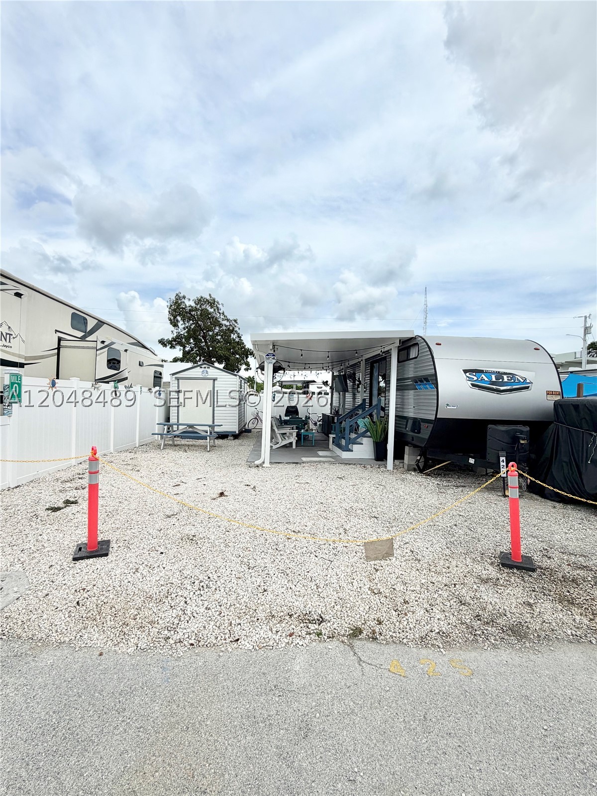 CALUSA CAMPGROUND - Land