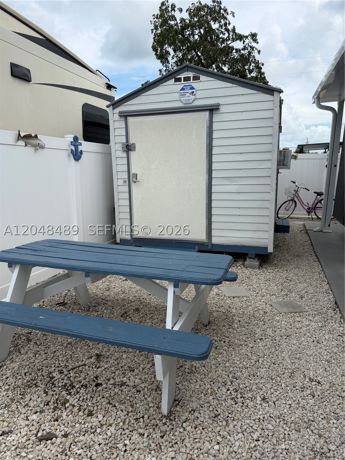 CALUSA CAMPGROUND - Land