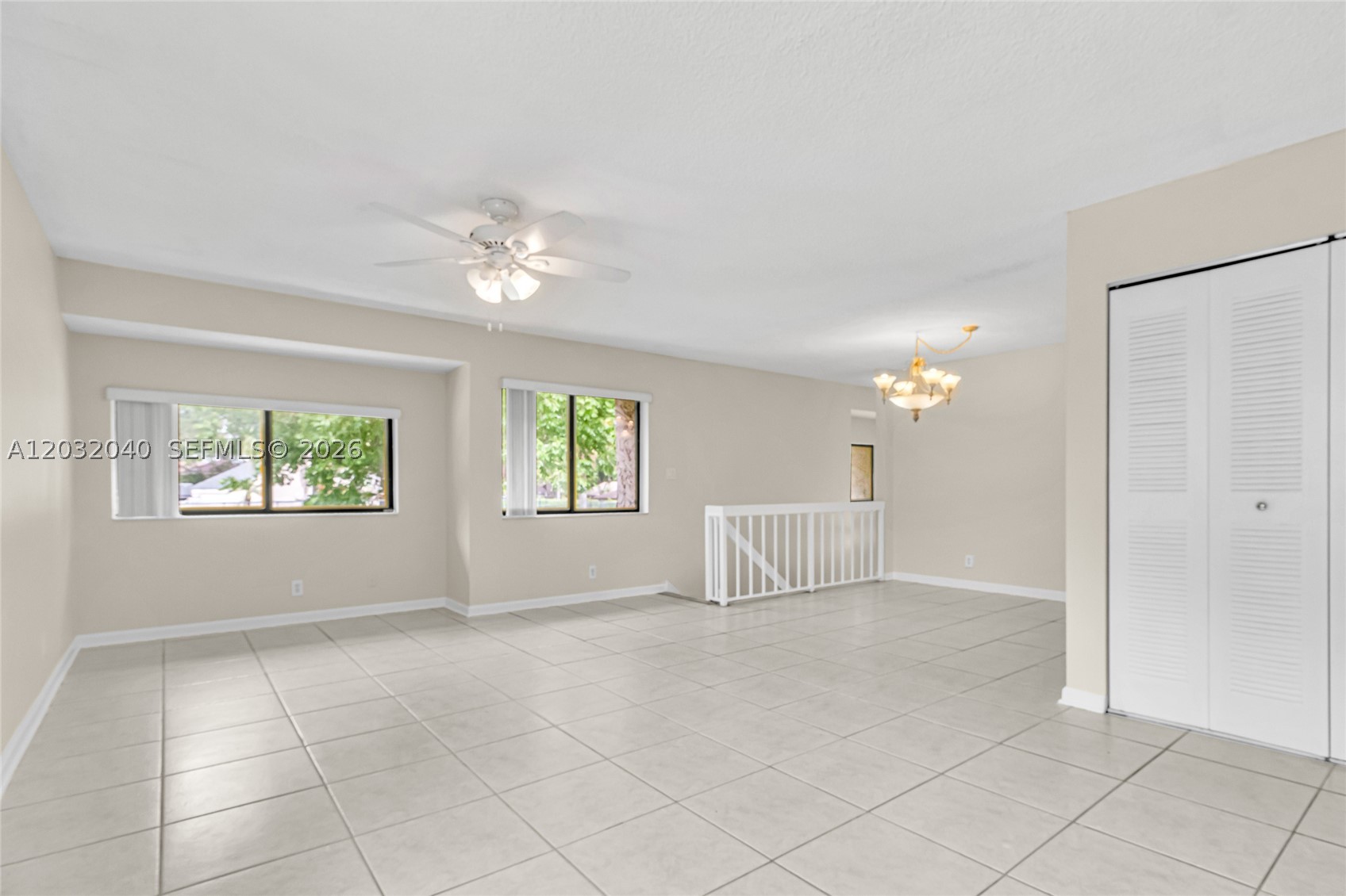 ***SELLER FINANCING AVAILABLE***Beautiful 3-bedroom 2 bath corner unit town-home located in the heart of Plantation, featuring  new roof 2024, tile floors throughout the main living areas and laminate floors in all of the bedrooms, full size washer and dryer. A/C replaced in 2021. 2 parking spaces. Low HOA fee includes exterior maintenance, water/sewer, and amenities.  Pets under 20 lbs. are allowed and there are no rental restrictions. Amenities include Clubhouse, Pool and tennis courts. This is a must see in Plantation, 
This location is walking distance to Central Park and is near many great restaurants and major highways, LOCATION, LOCATION, LOCATION!