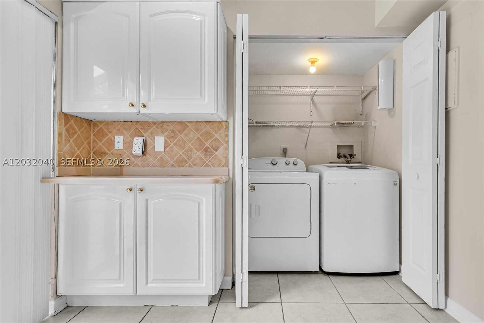 WIMBLEDON AT JACARANDA CO - Residential