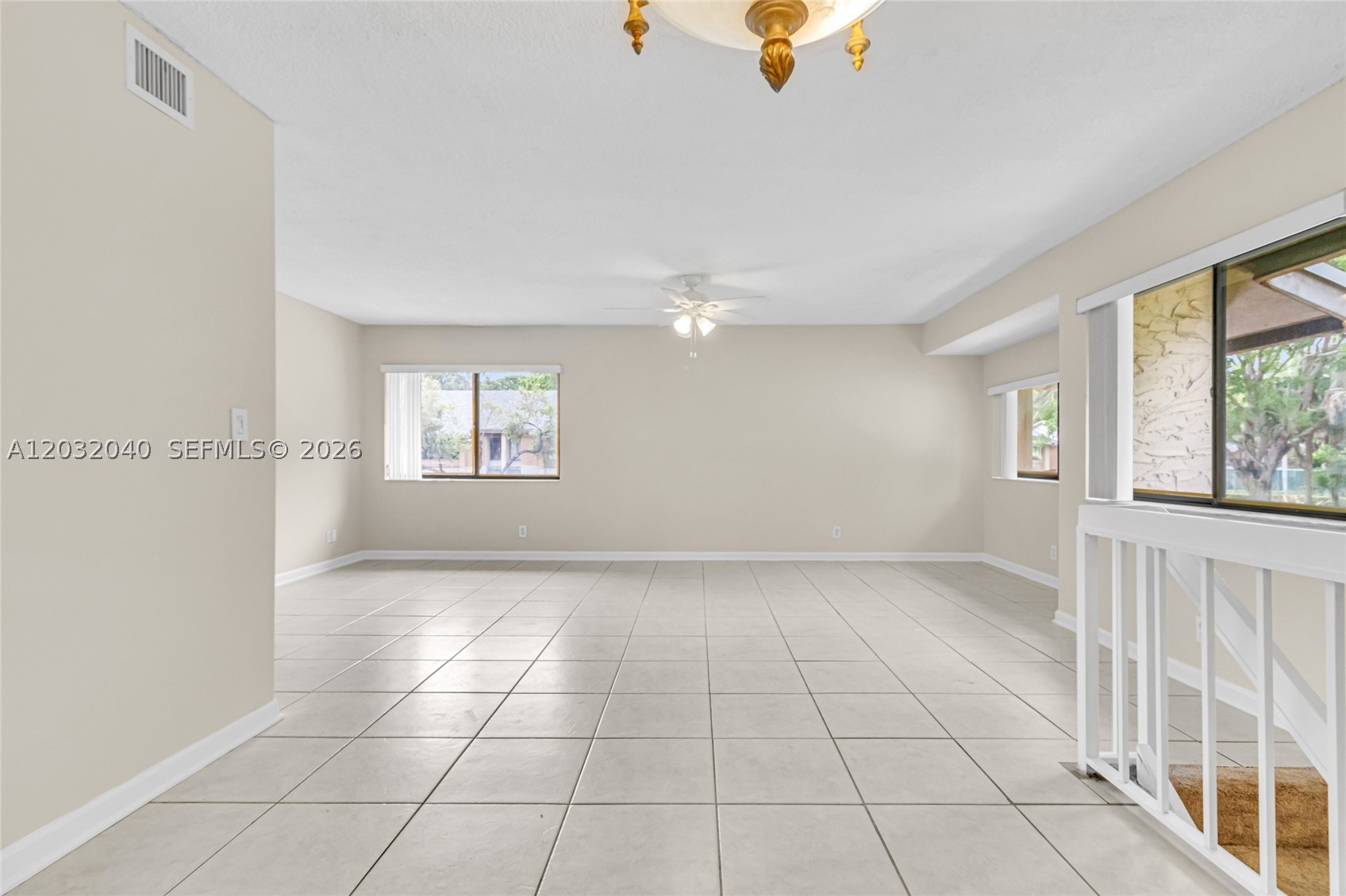 WIMBLEDON AT JACARANDA CO - Residential