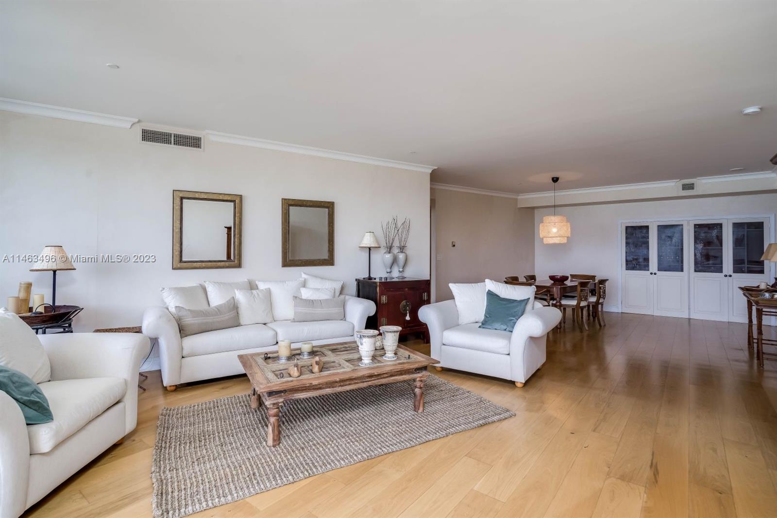 MAJESTIC TOWER - Residential Lease