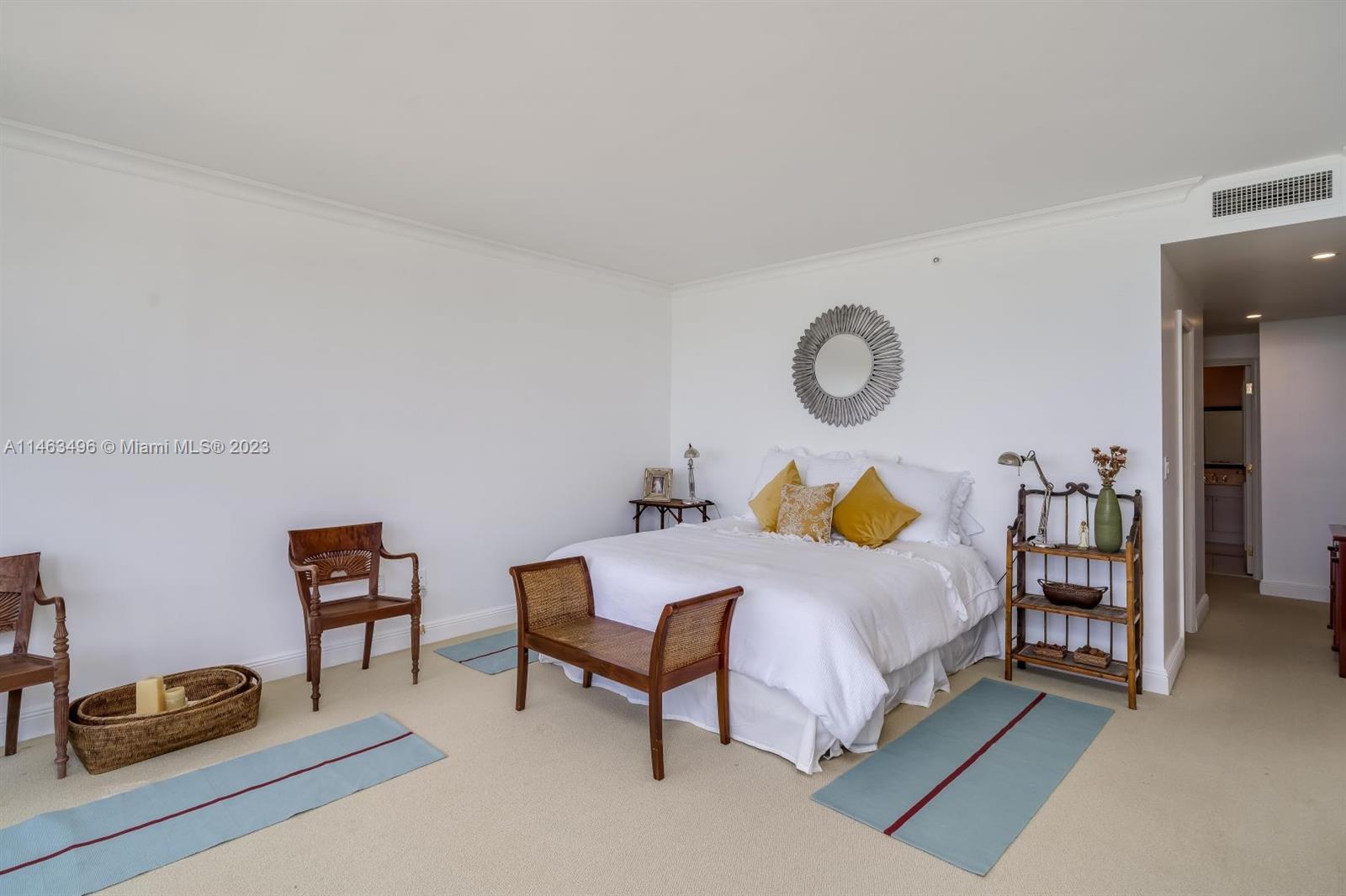 MAJESTIC TOWER - Residential Lease