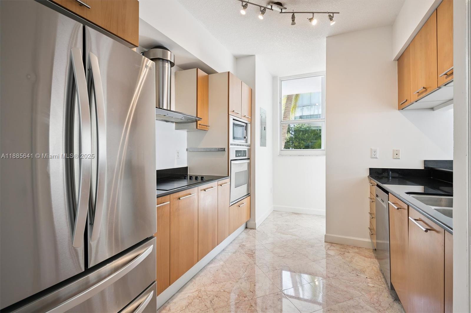 NAUTICA CONDO - Residential