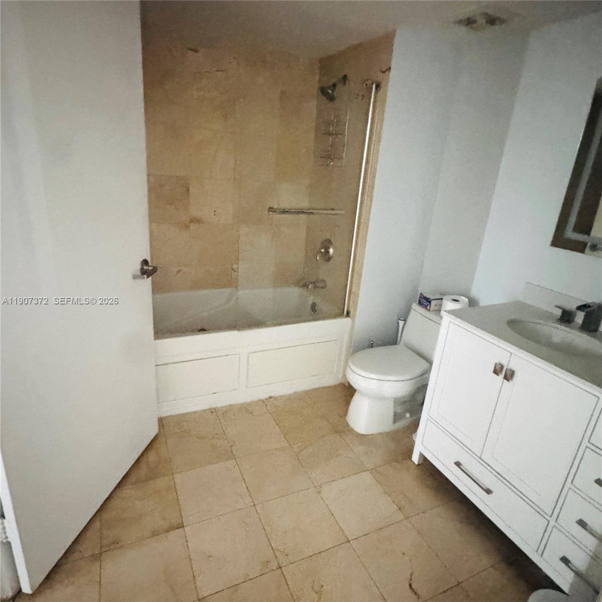 1800 CLUB CONDO - Residential