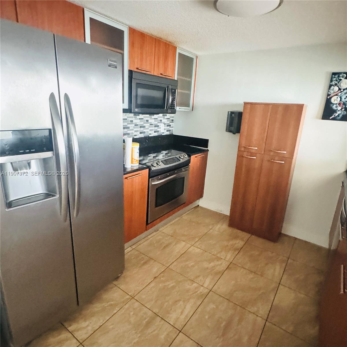 1800 CLUB CONDO - Residential