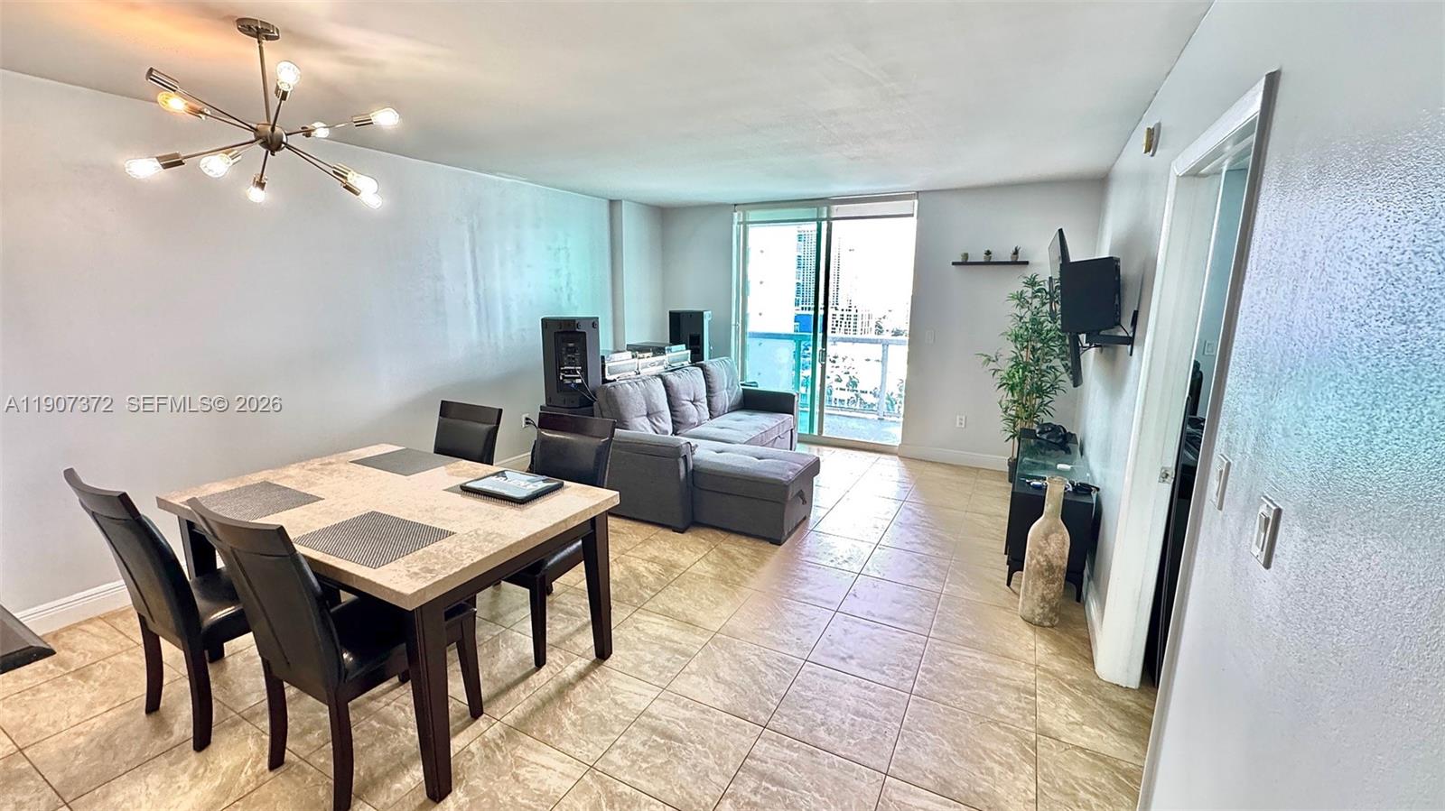 1800 CLUB CONDO - Residential