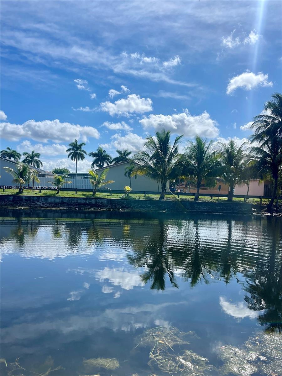 PALM SPRINGS NORTH - TOWN - Residential