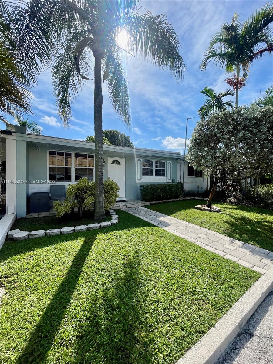 PALM SPRINGS NORTH - TOWN - Residential