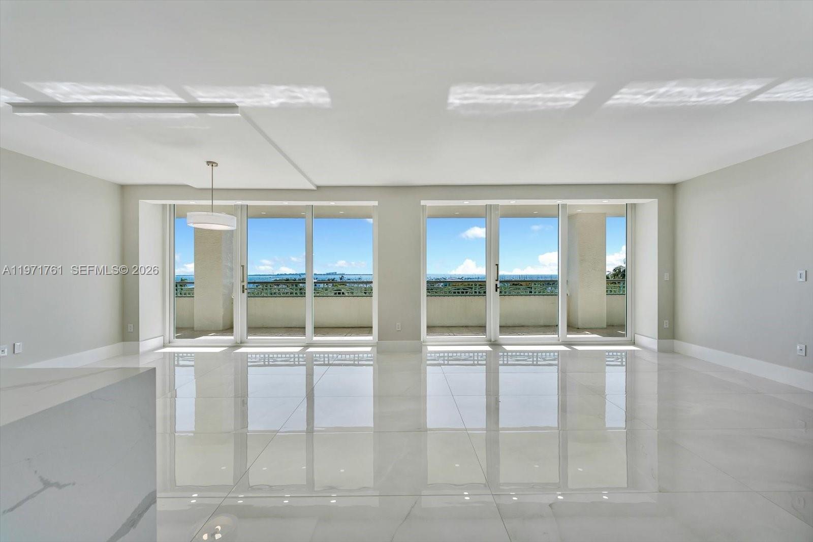 THE TOWER RESIDENCES COND - Residential