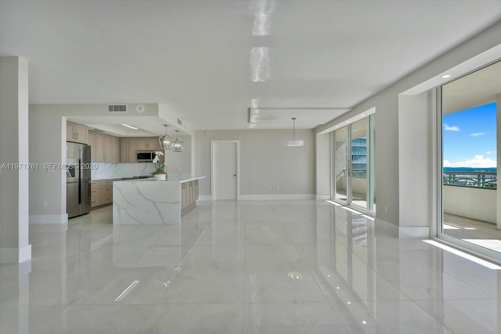 THE TOWER RESIDENCES COND - Residential