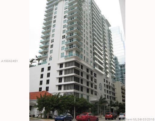 LOCATED IN THE FINANCIAL DISTRICT OF BRICKELL. THIS 2BEDS & 2BATHS LUXURY CONDO OFFERS WOOD FLOORS THROUGHOUT, ITALIAN CABINETRY, GRANITE COUNTER TOPS, STAINLESS STEEL APPLIANCES, FULL SIZE WASHER AND DRYER, FLOOR TO CEILING WITH IMPACT RESISTANT GLASS WINDOW. CLUBHOUSE WITH LOUNGE BAR, BILLIARD TABLES AND STATE OF ART ENTERTAINMENT CENTER, 24 HRS SECURITY, VALET CONCIERGE, EASY TO SHOW!