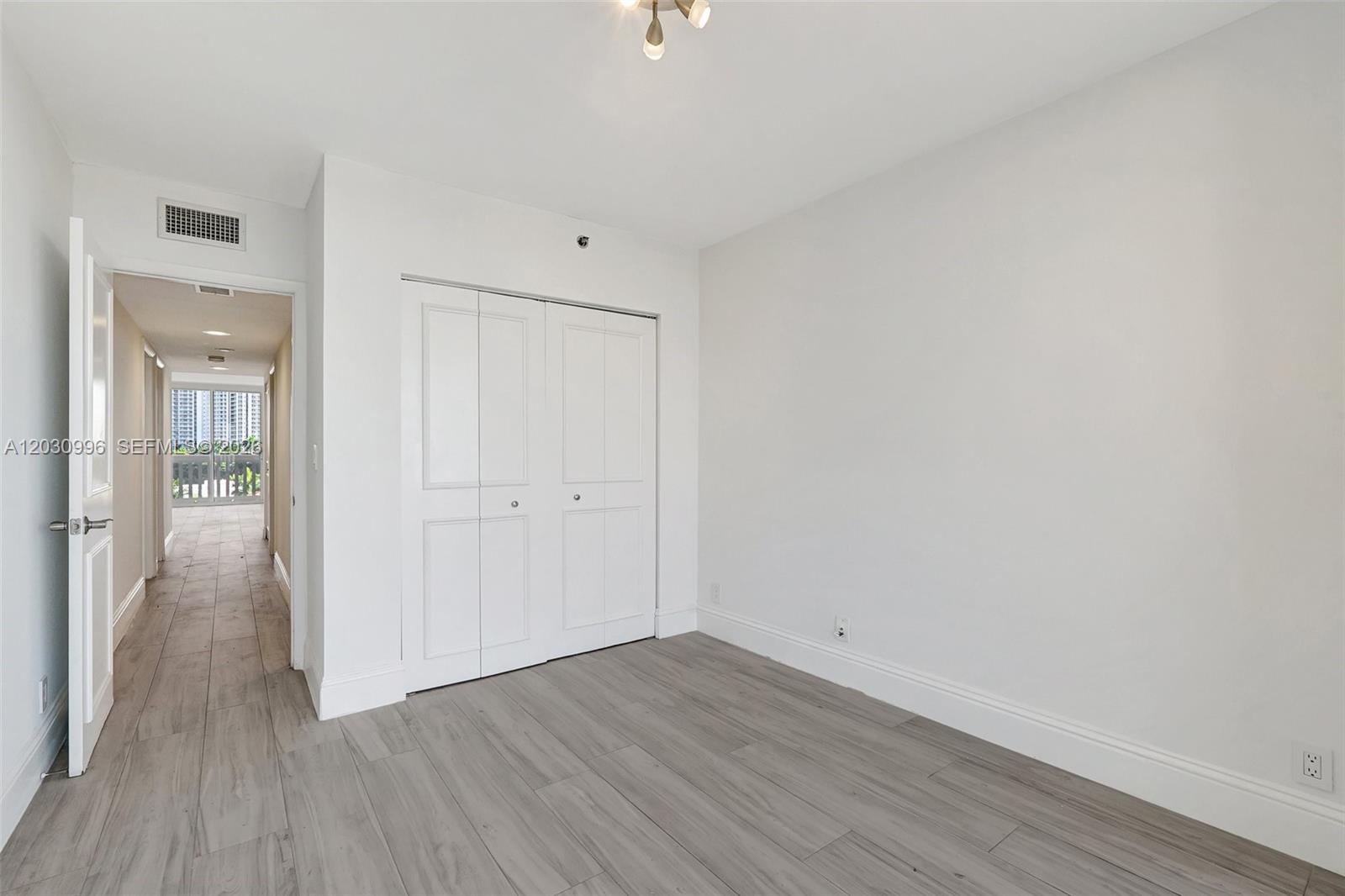 1000 ISL BLVD WILLIAMS IS - Residential Lease