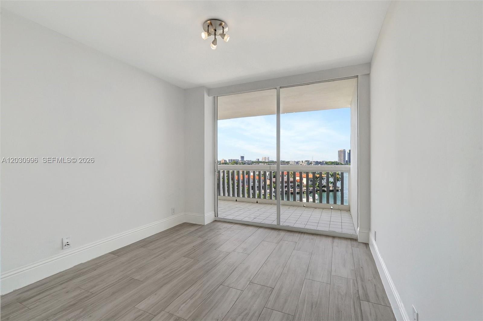 1000 ISL BLVD WILLIAMS IS - Residential Lease