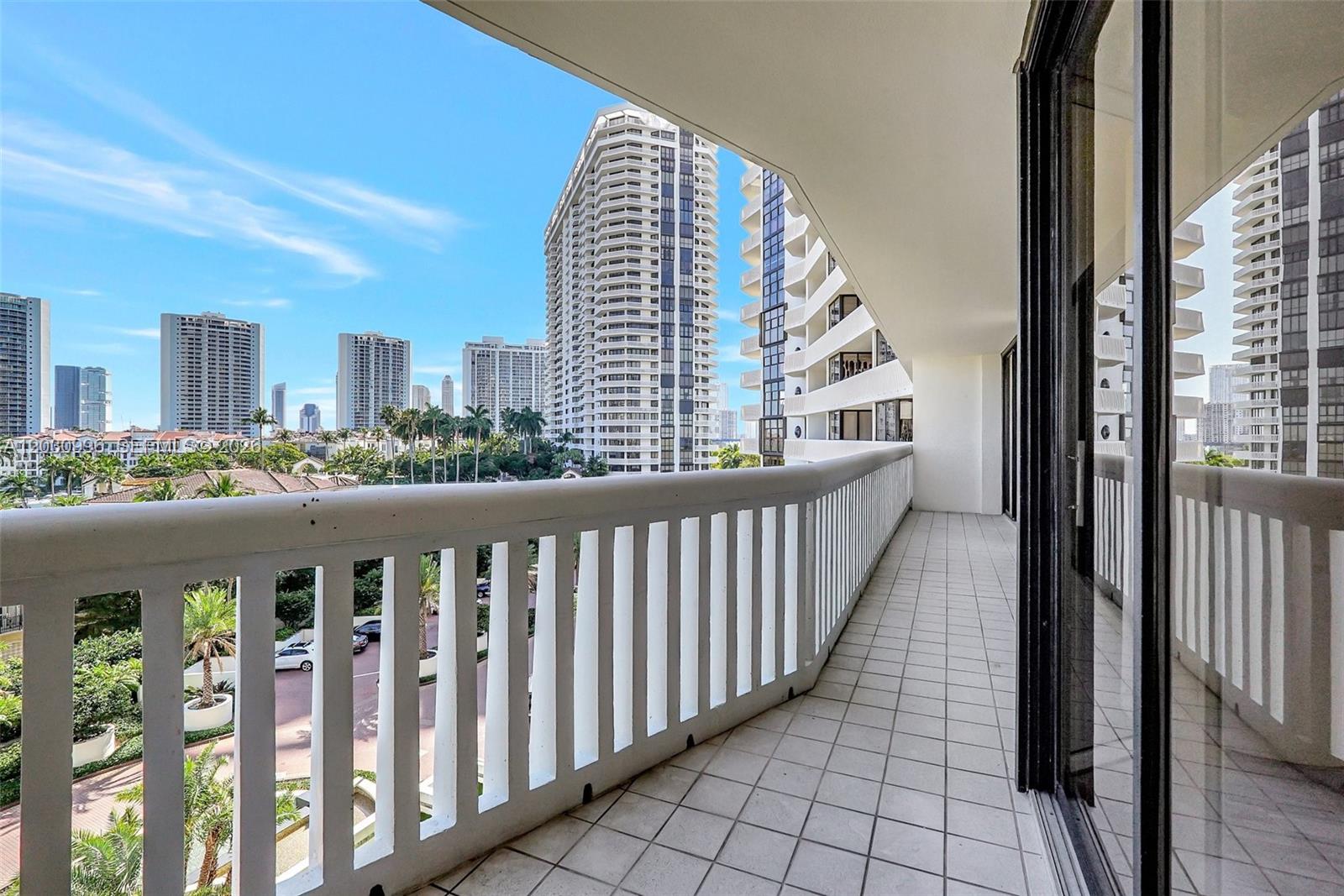 1000 ISL BLVD WILLIAMS IS - Residential Lease