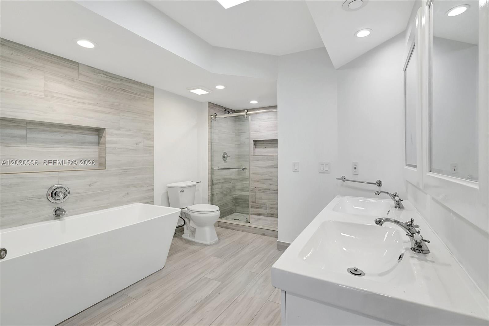 1000 ISL BLVD WILLIAMS IS - Residential Lease