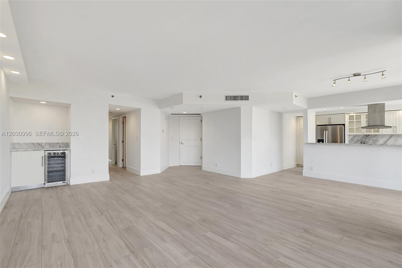1000 ISL BLVD WILLIAMS IS - Residential Lease