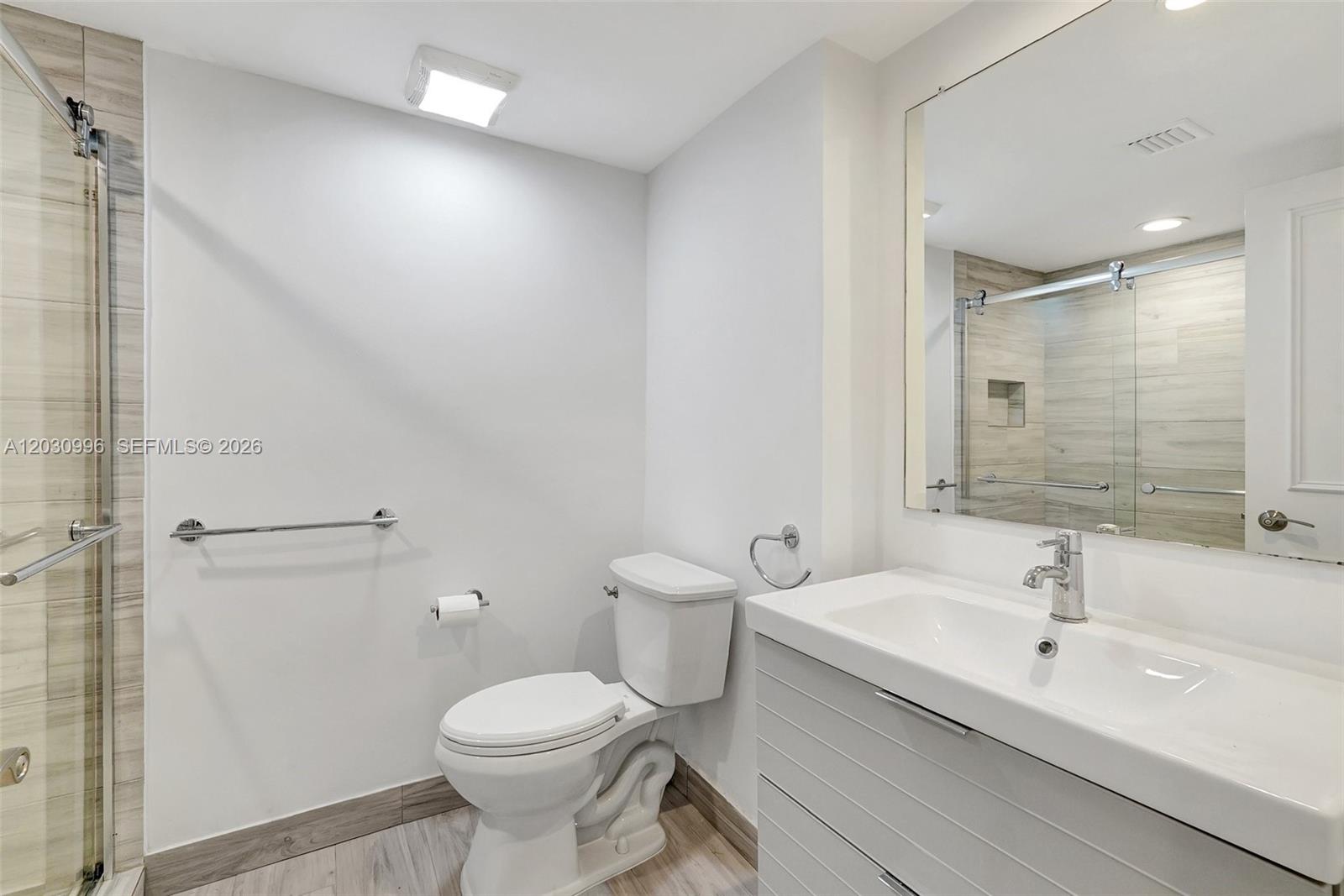1000 ISL BLVD WILLIAMS IS - Residential Lease