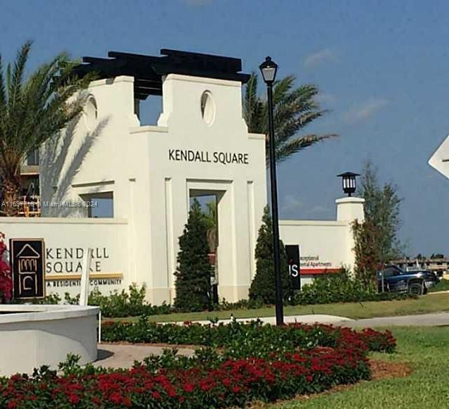 KENDALL COMMONS RESIDENTI - Residential Lease