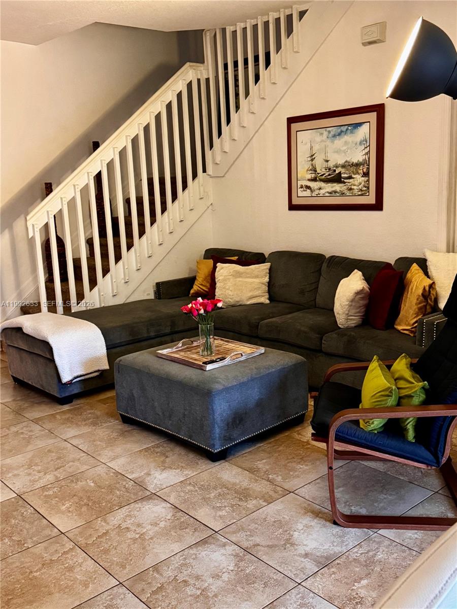 LEEWARD AT ISLANDS AT DOR - Residential