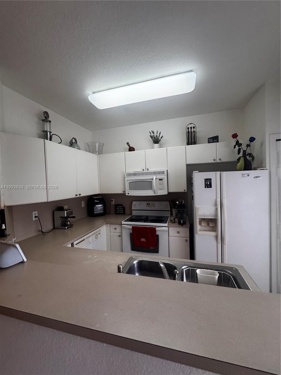 LEEWARD AT ISLANDS AT DOR - Residential