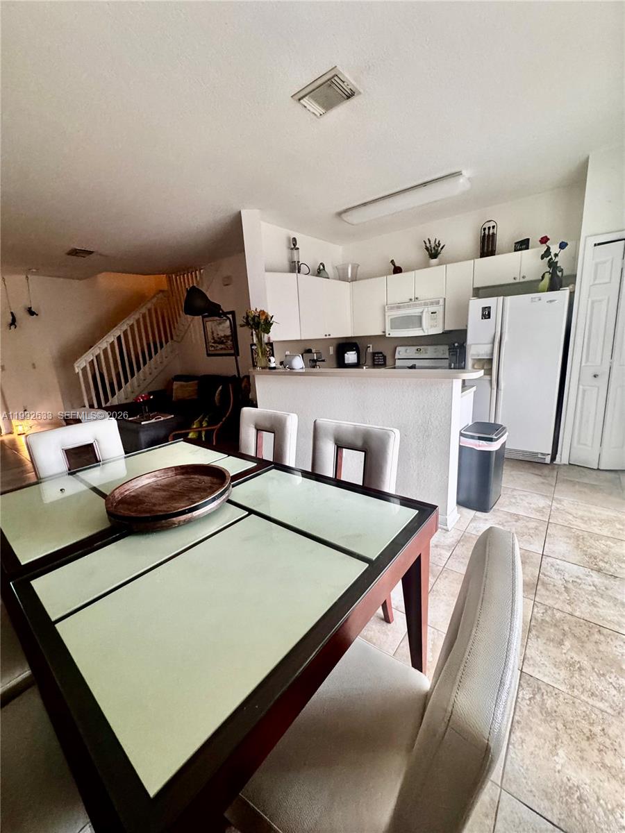 LEEWARD AT ISLANDS AT DOR - Residential