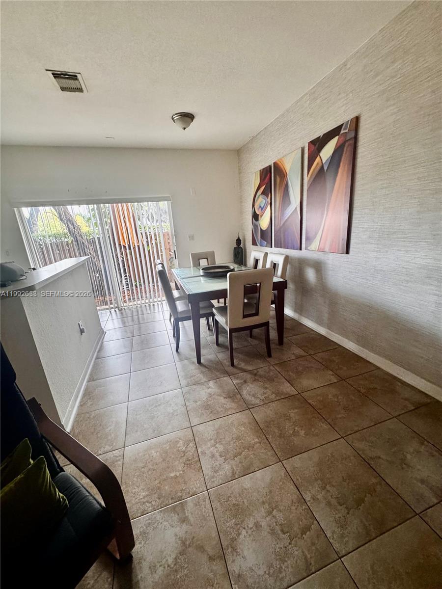 LEEWARD AT ISLANDS AT DOR - Residential
