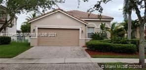 Beautiful Home in Savanna Community. 3 full bedrooms, 2 full bathrooms, formal living and dining area. Separate family room and breakfast areas. Kitchen and 2nd bathroom completely renovated. 12" high ceilings and lots of natural light. Split floor plan with large master bedroom, walking closet. Master baths with double sink, separate tub and shower. Entirely home painted with neutral colours. Cover patio with screened in free-form pool private lot area. Savanna complex and amenities include family and lap pool, mini-golf, playground, party room, barbecue area, cafeteria, all kind of kids sports and more. Close to great schools, shopping plazas and highways.