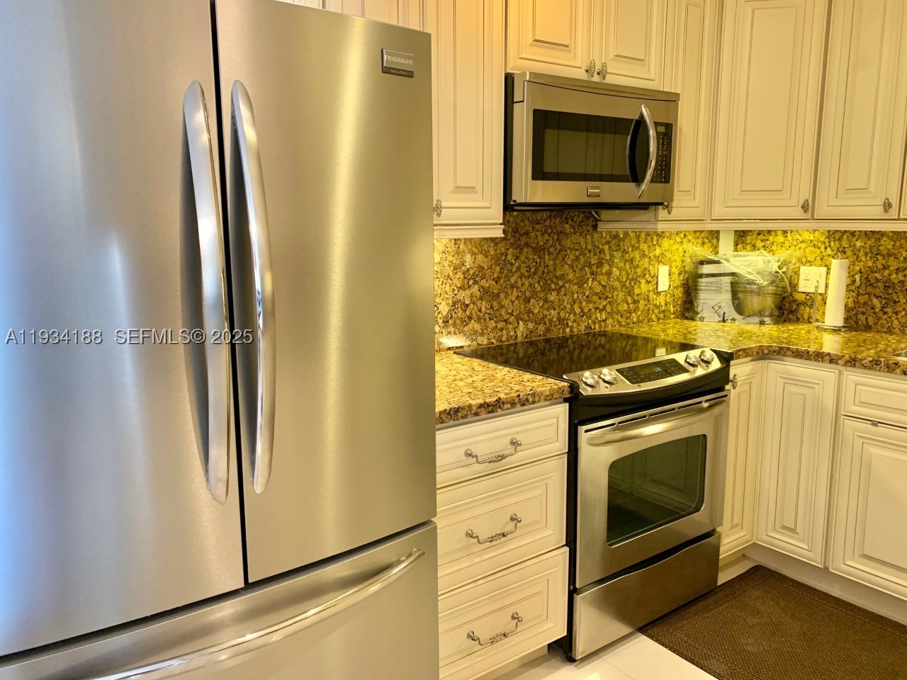 HEMISPHERES CONDO - Residential