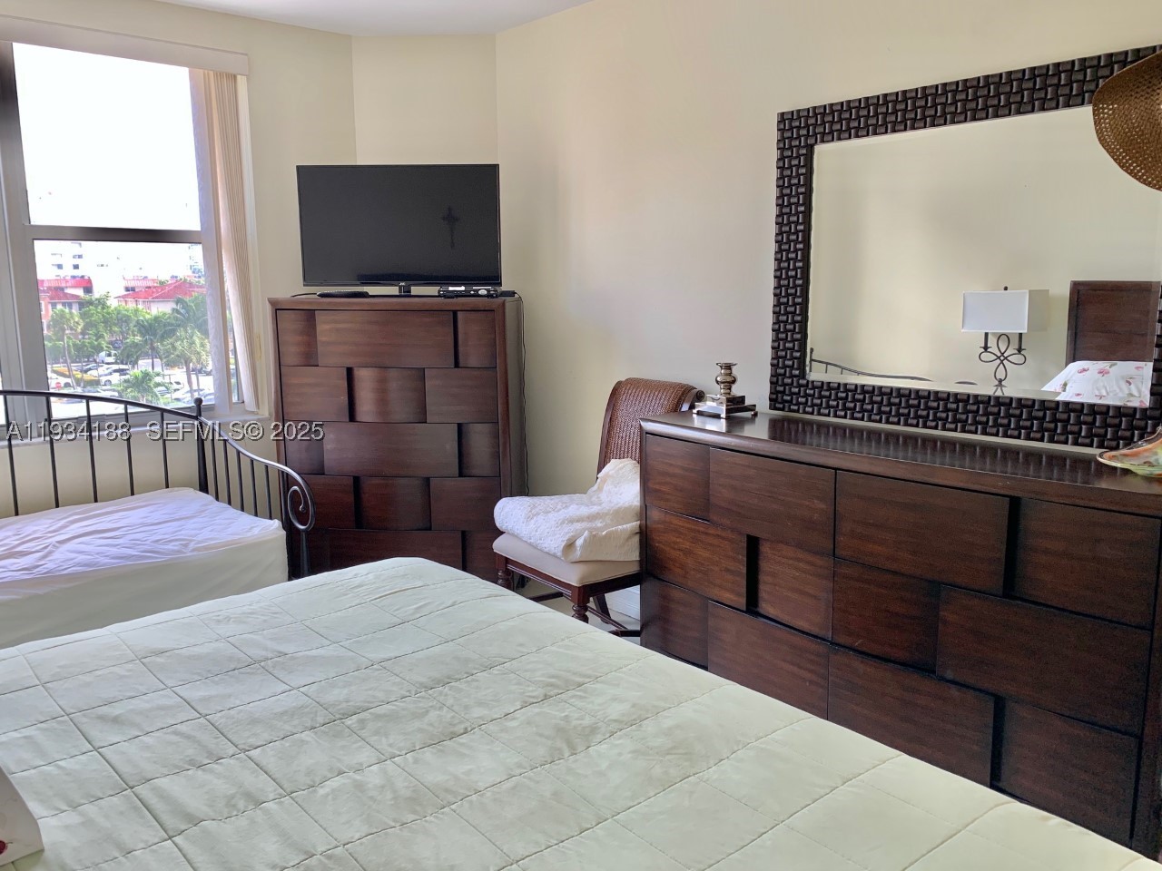 HEMISPHERES CONDO - Residential