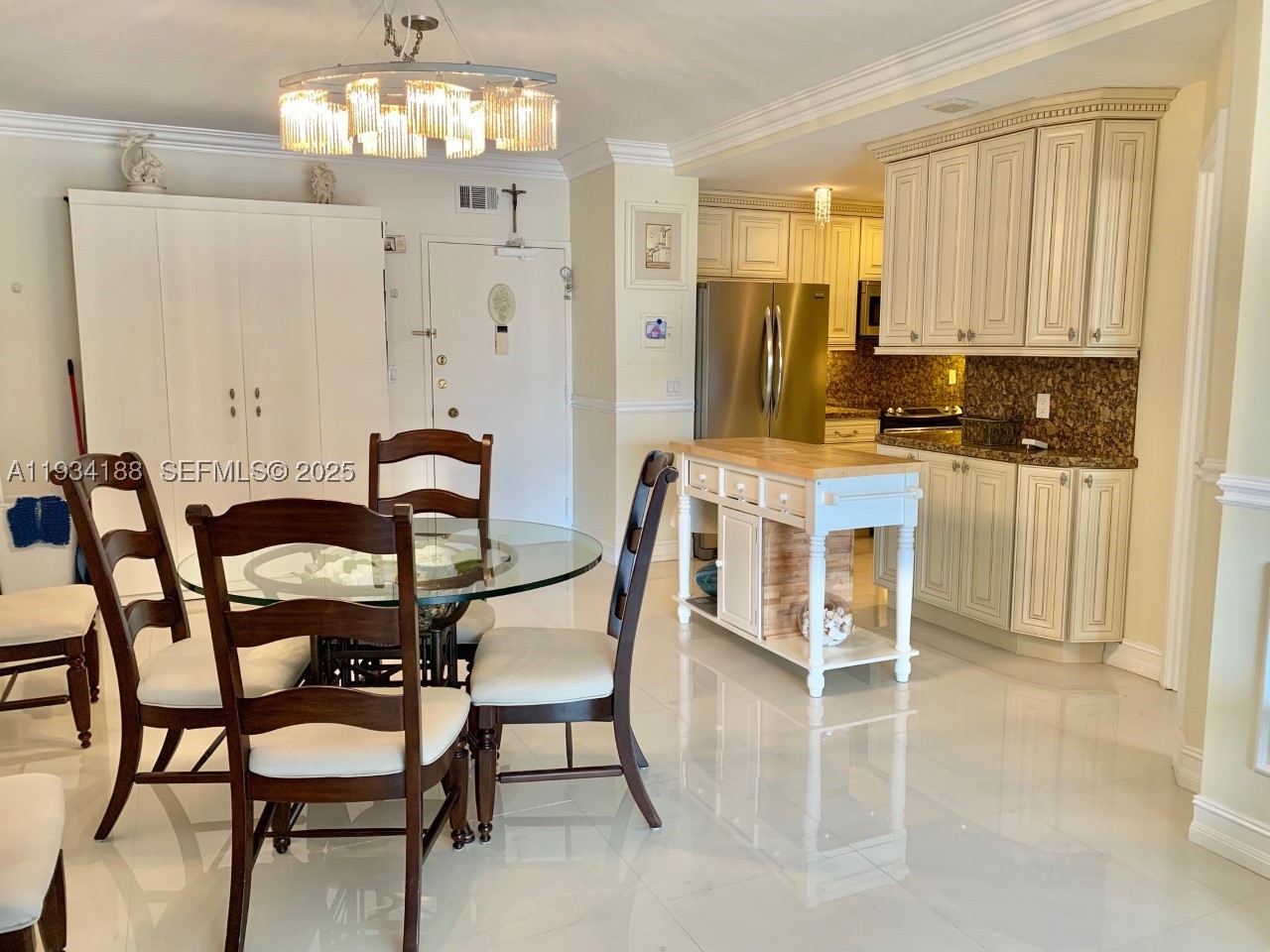 HEMISPHERES CONDO - Residential
