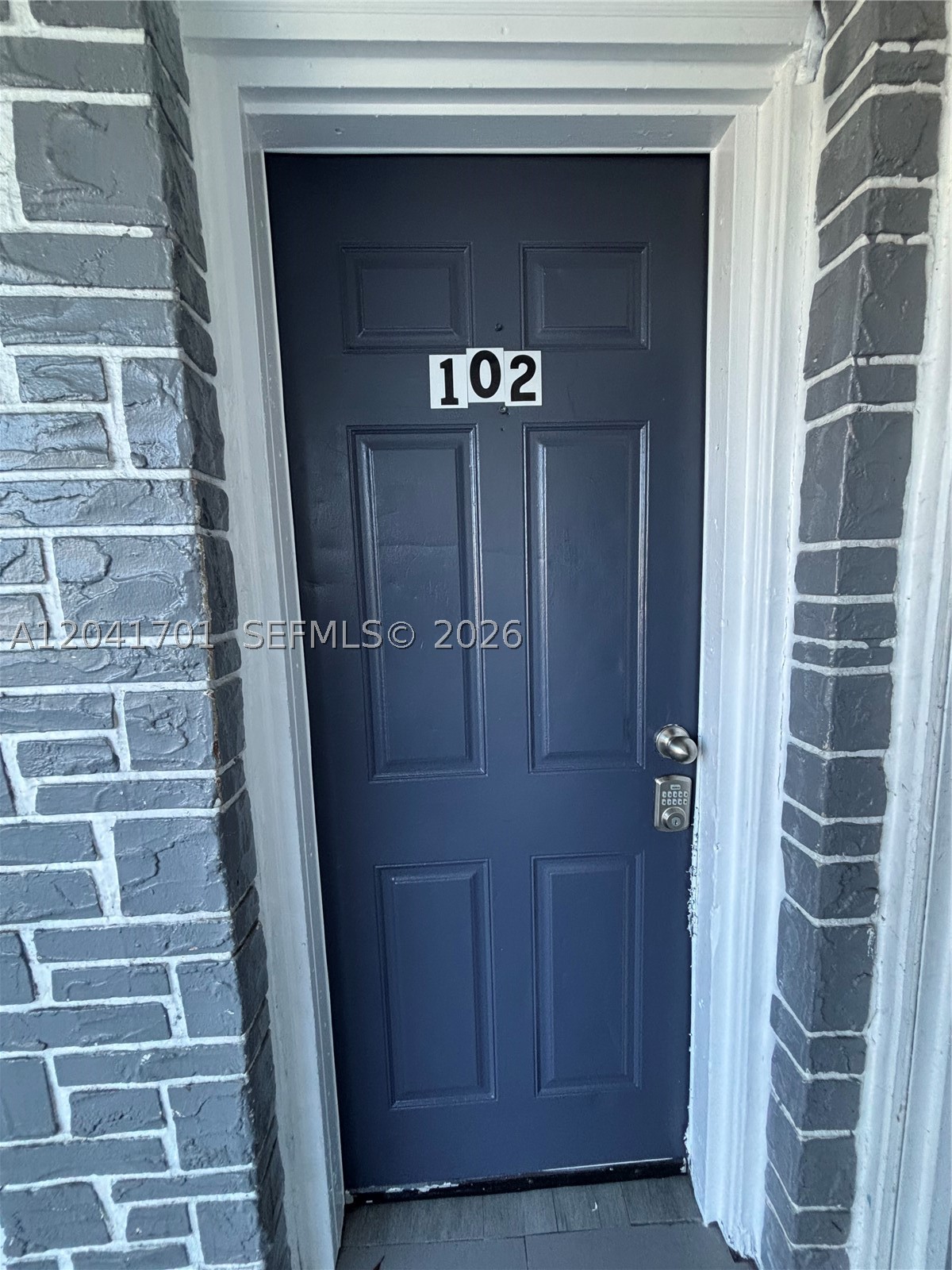 HOLLYWOOD SOUTH SIDE ADD - Residential Lease