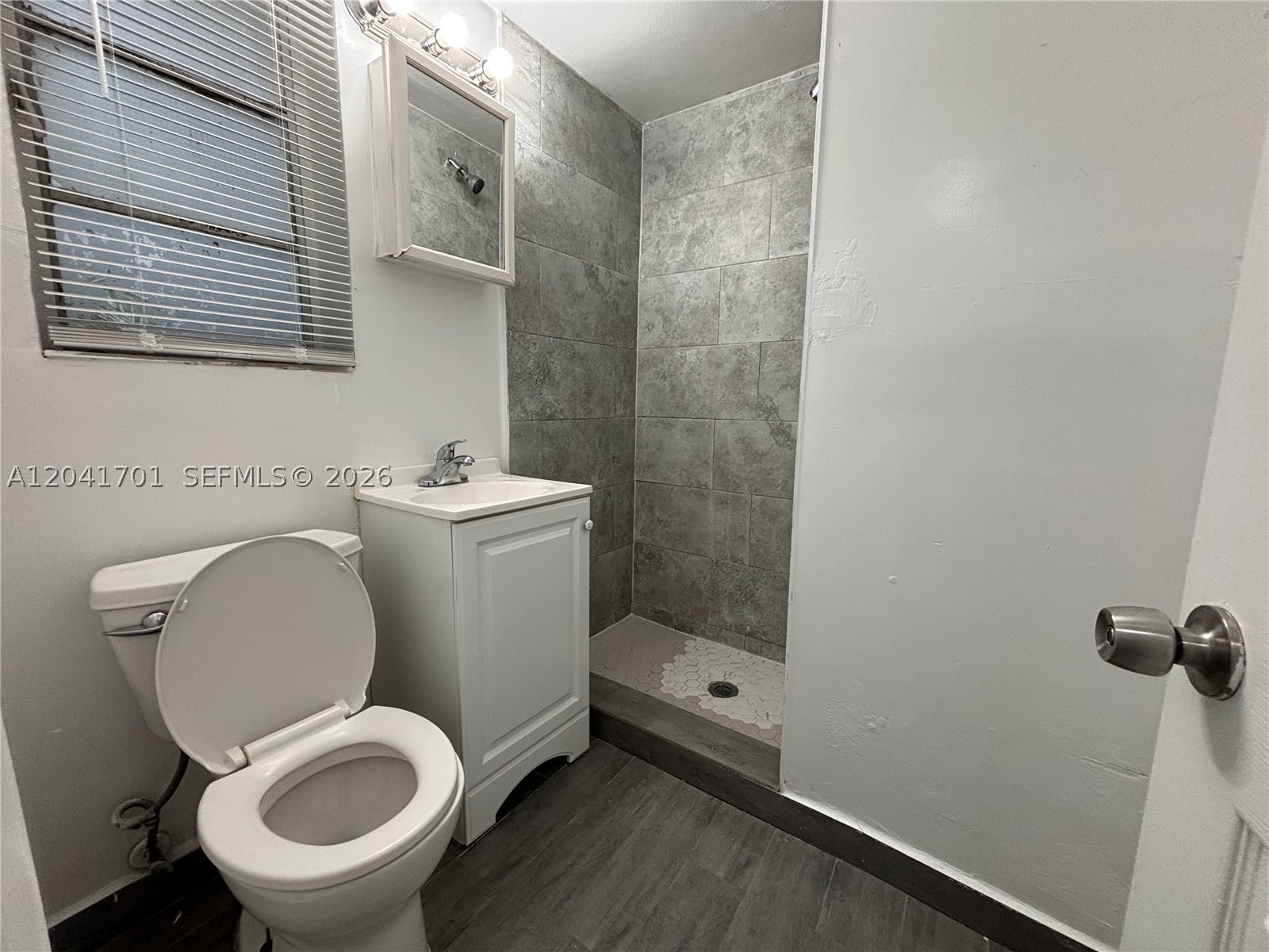 HOLLYWOOD SOUTH SIDE ADD - Residential Lease