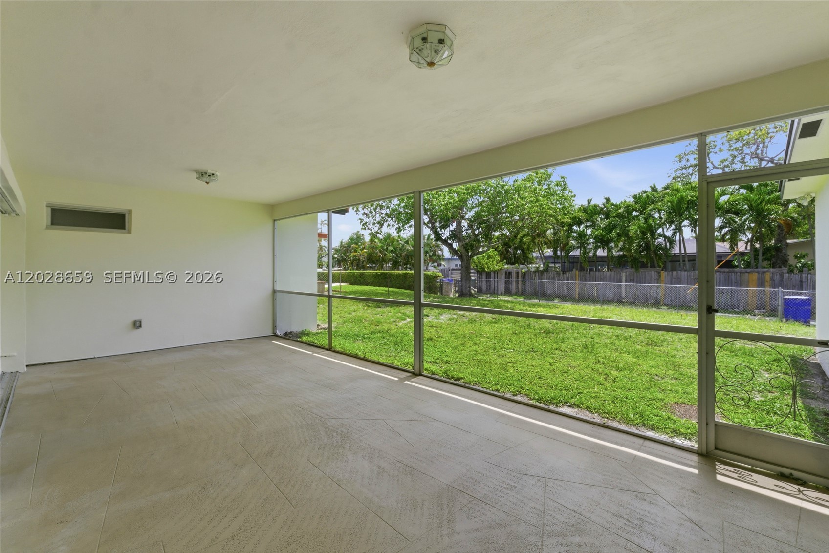 HOLLYWOOD HILLS AMEN PLAT - Residential