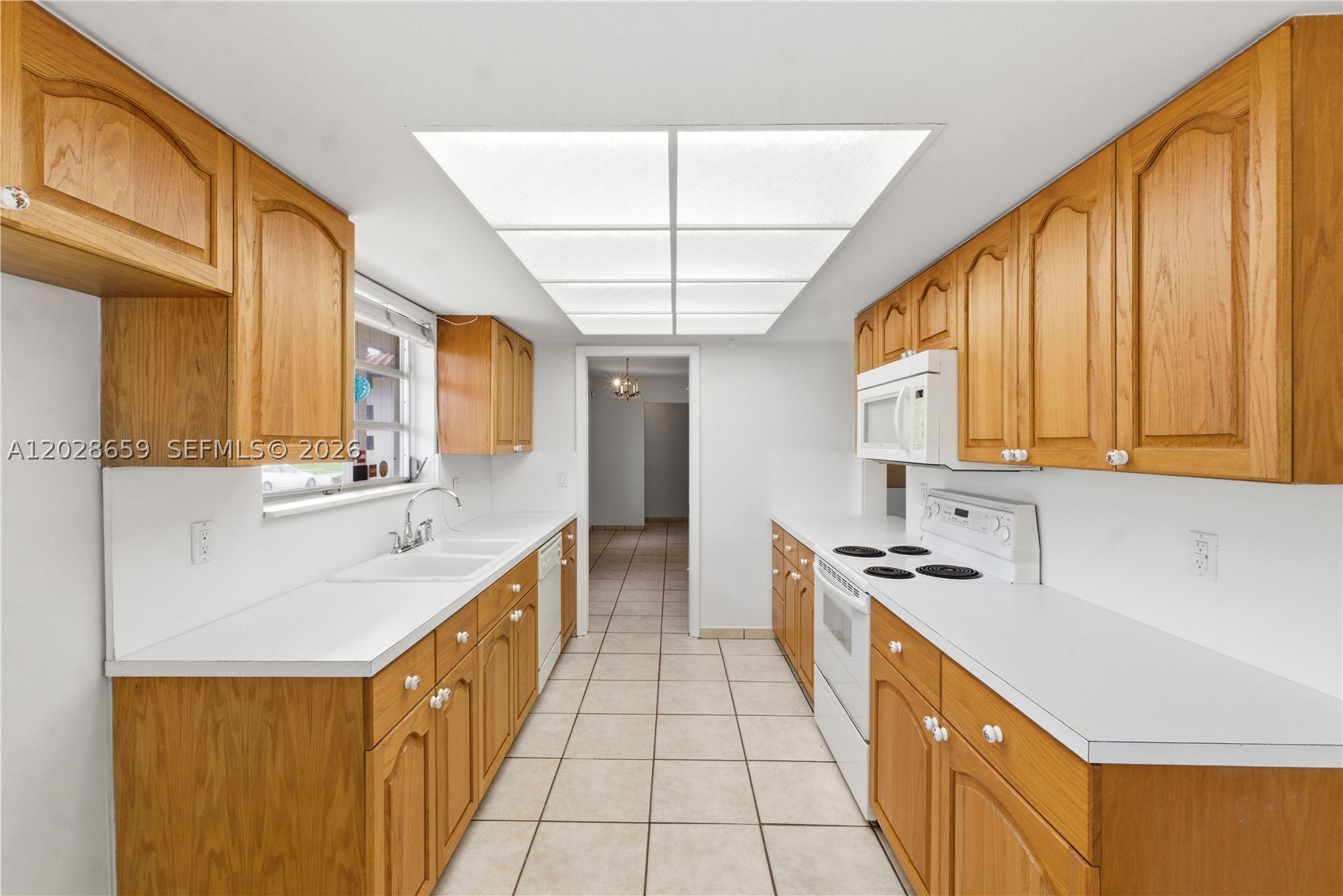 HOLLYWOOD HILLS AMEN PLAT - Residential