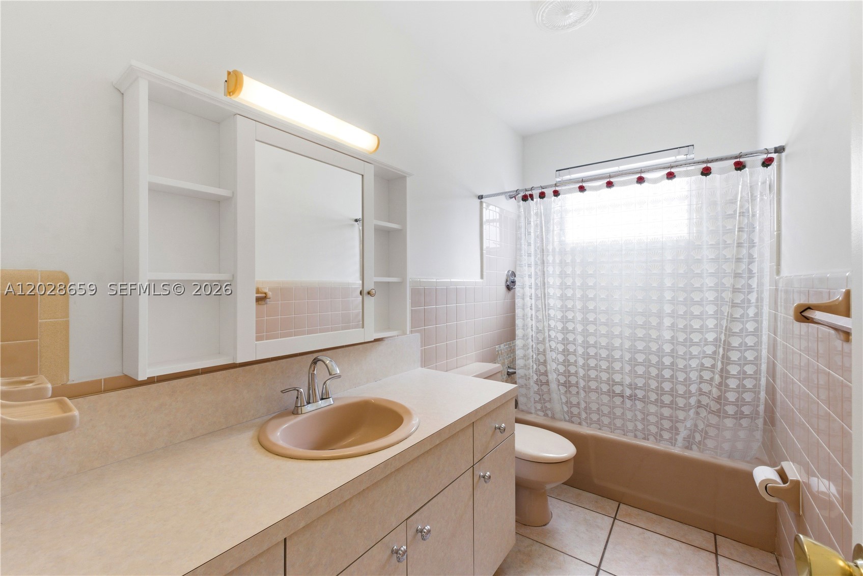 HOLLYWOOD HILLS AMEN PLAT - Residential