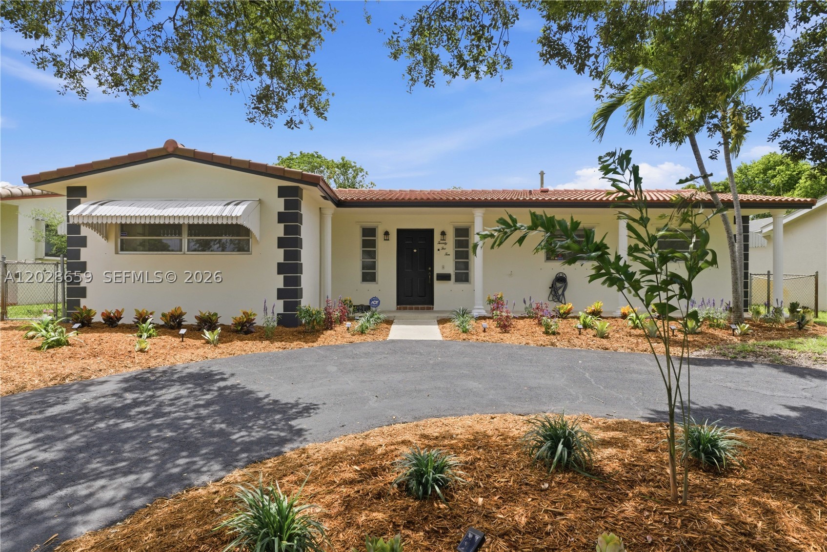 HOLLYWOOD HILLS AMEN PLAT - Residential