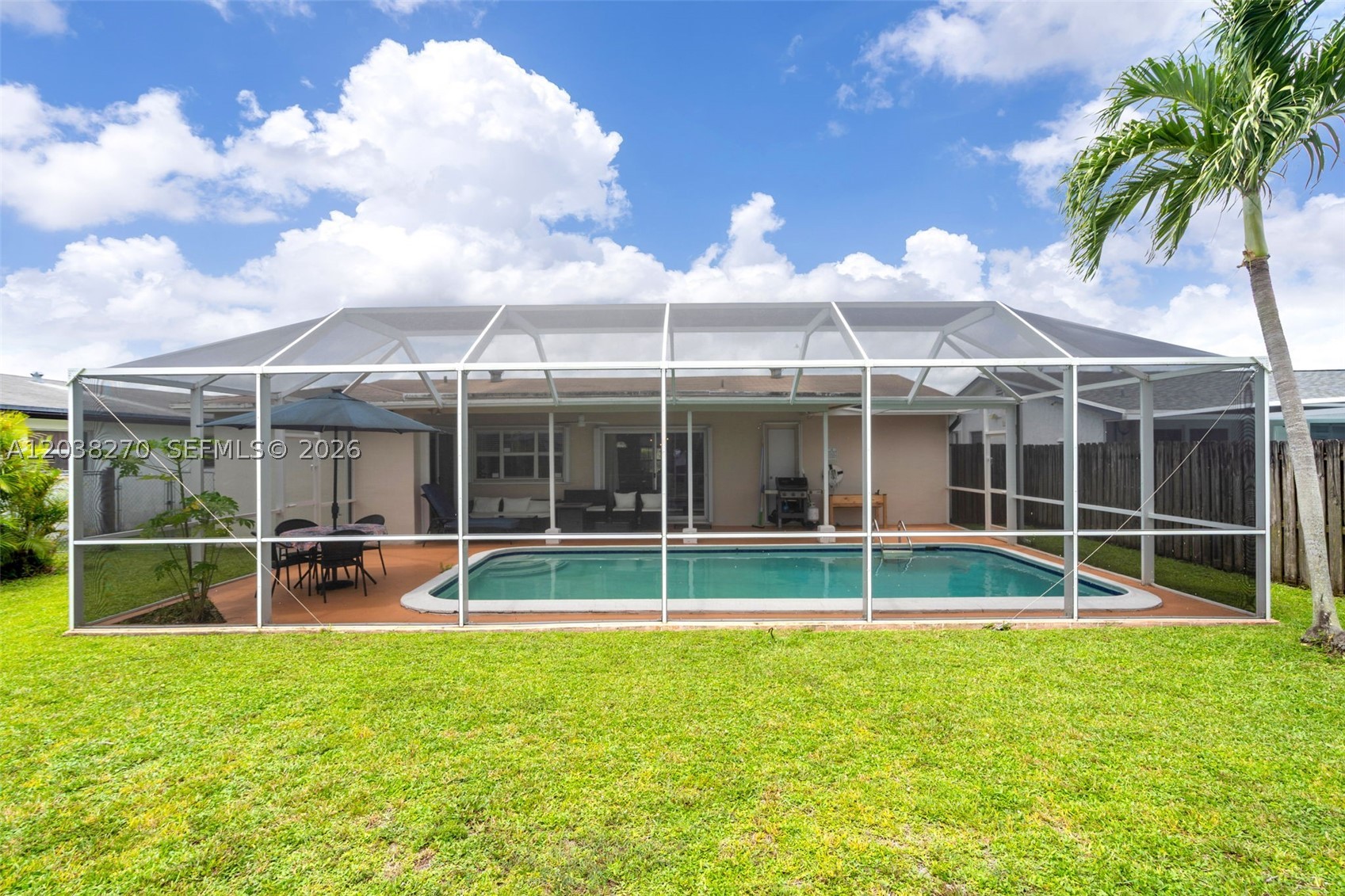 SUNRISE GOLF VILLAGE SEC - Residential