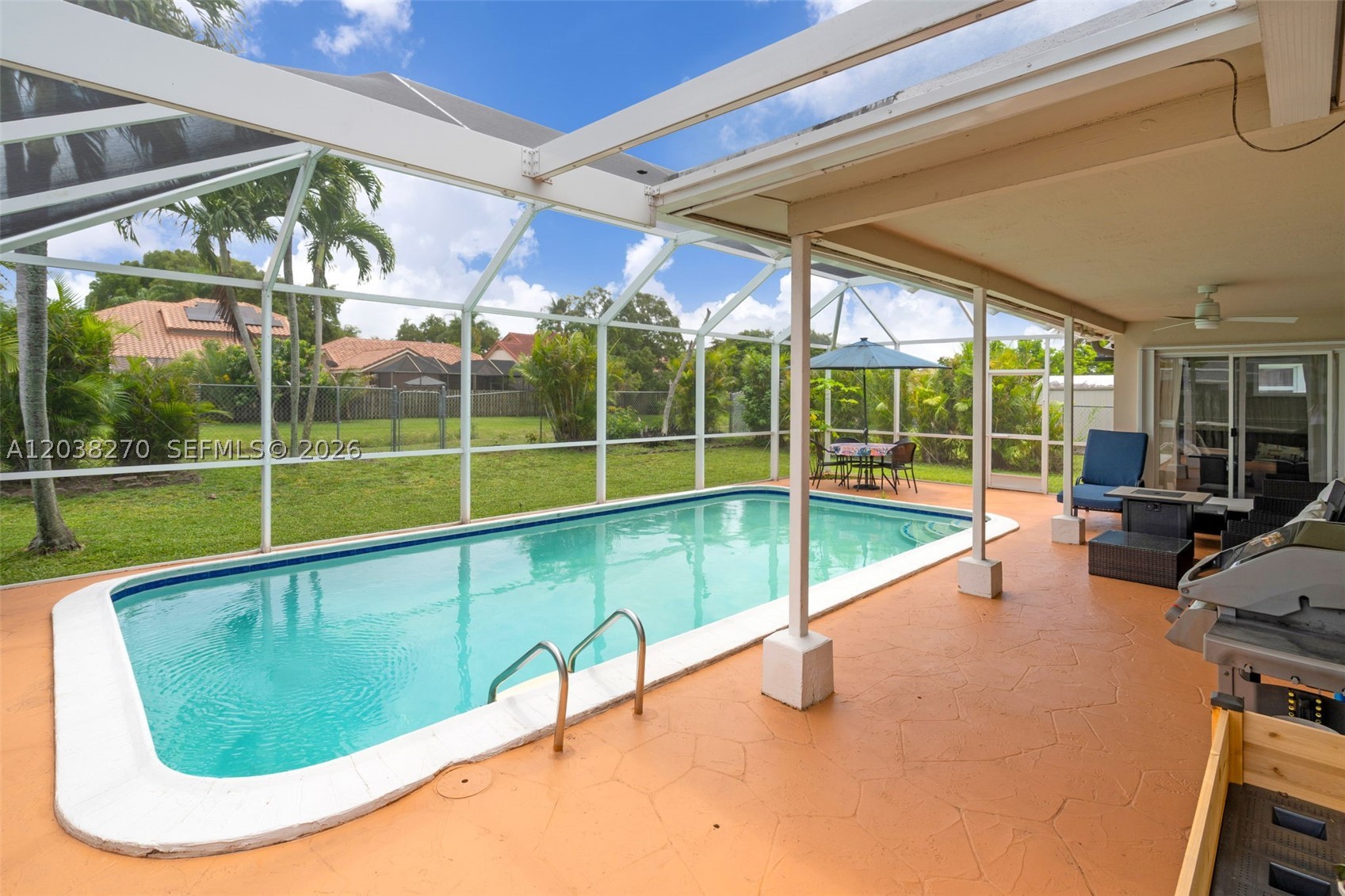 SUNRISE GOLF VILLAGE SEC - Residential