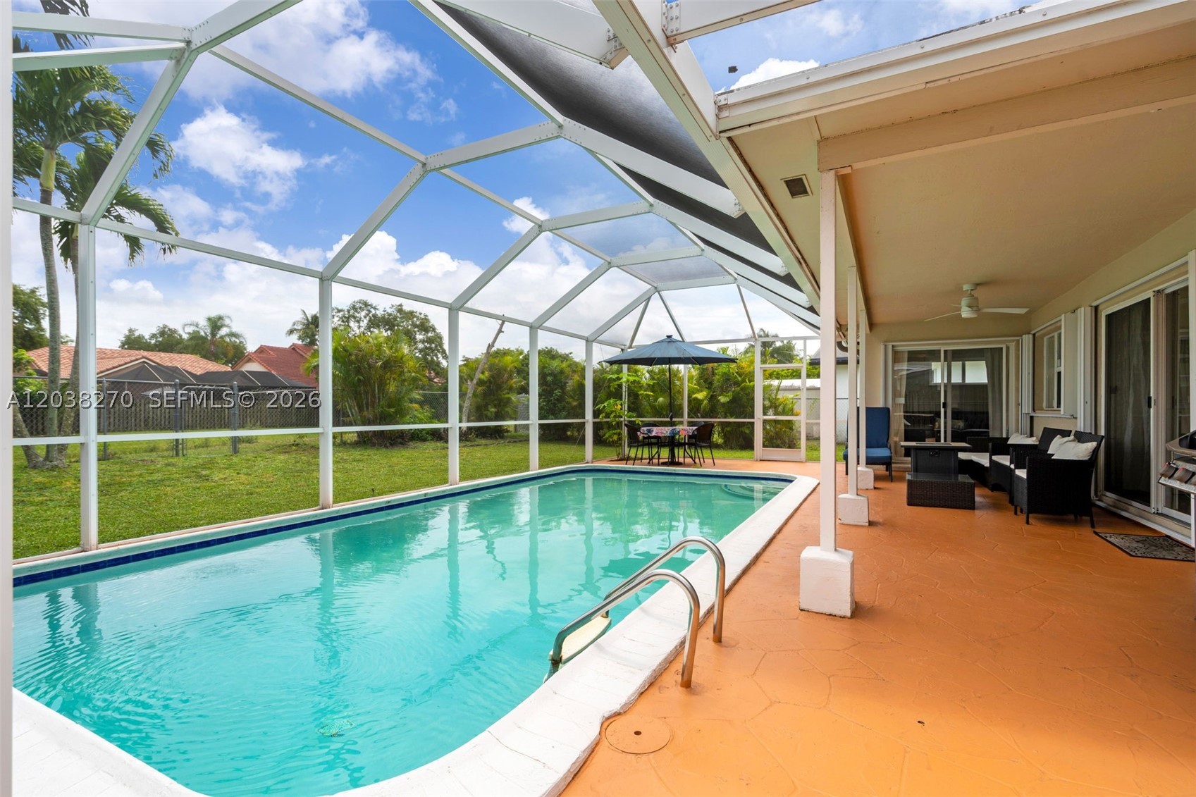 SUNRISE GOLF VILLAGE SEC - Residential