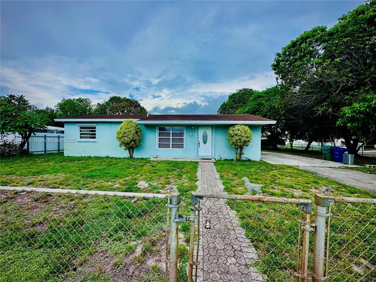 CAROL CITY PALMETTO PARK - Residential Lease