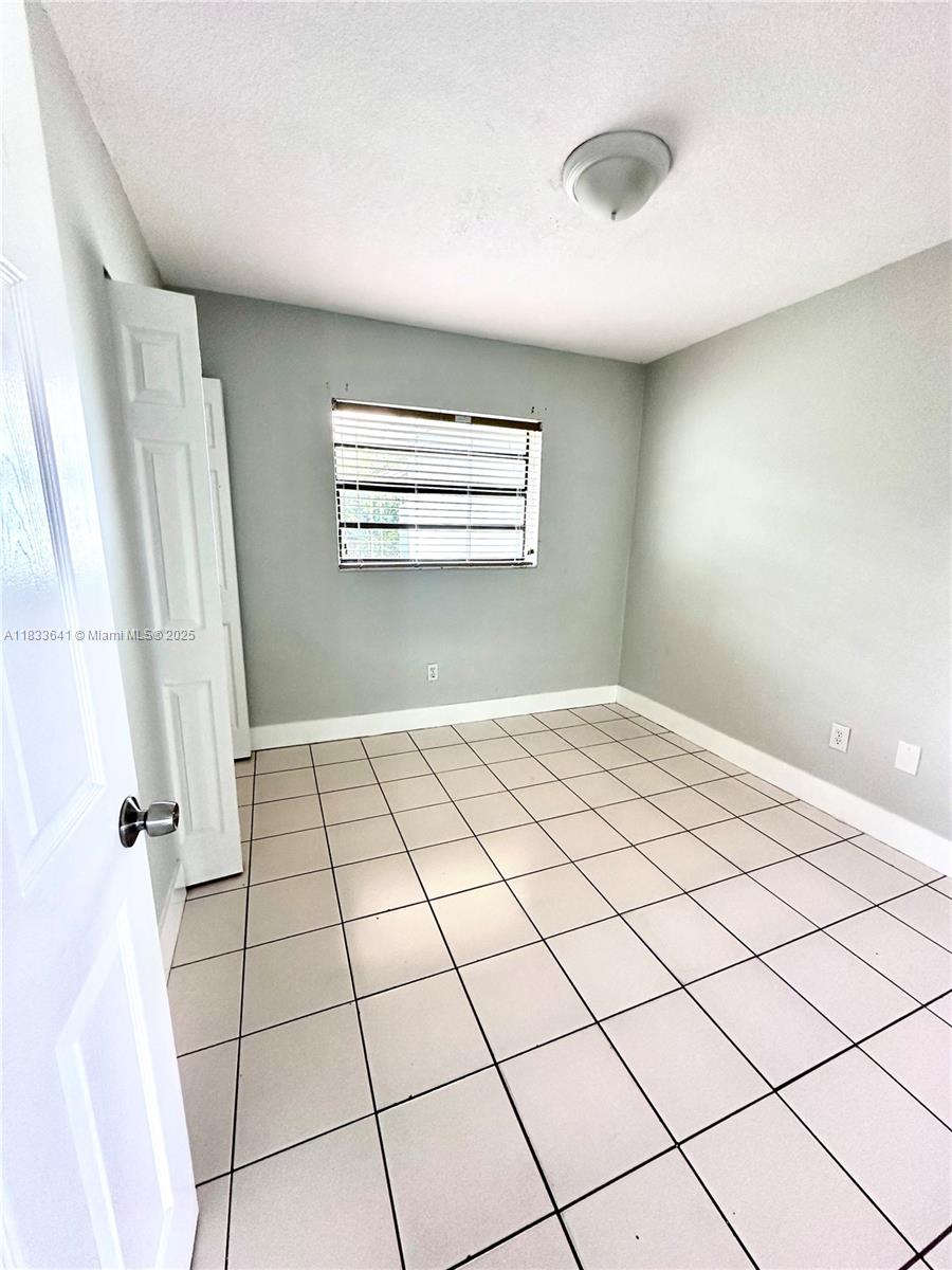 CAROL CITY PALMETTO PARK - Residential Lease
